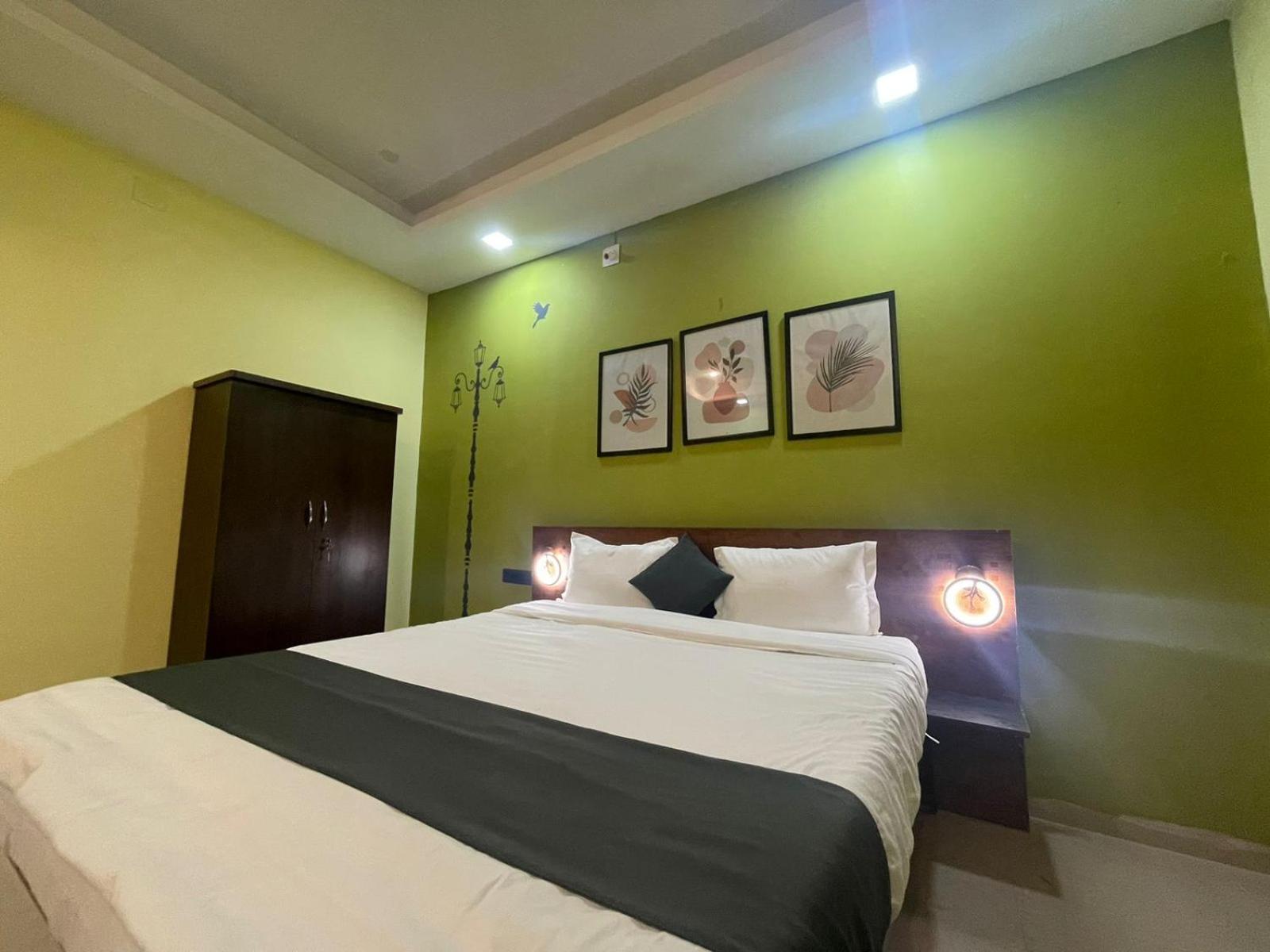Emerald Euphoria The Luxury Stay Near Infocity Best Seller Bhubaneswar Exterior foto